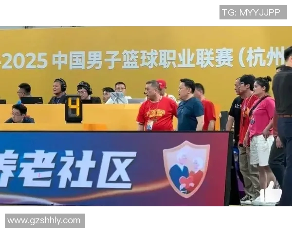 CBA北京与广州激烈对抗赛引发球迷冲突事件回顾与分析